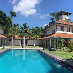 Anuhas Airport Gasthof